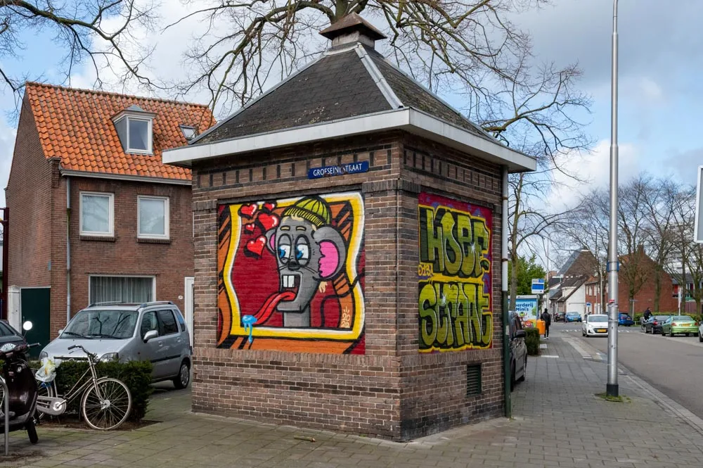 Streetart van Avid Mouse in Groeseindstraat