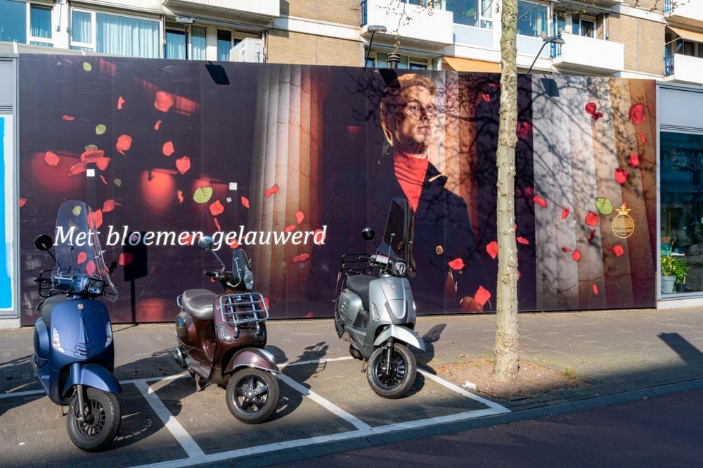Pronken op de Promenade: Met bloemen gelauwerd