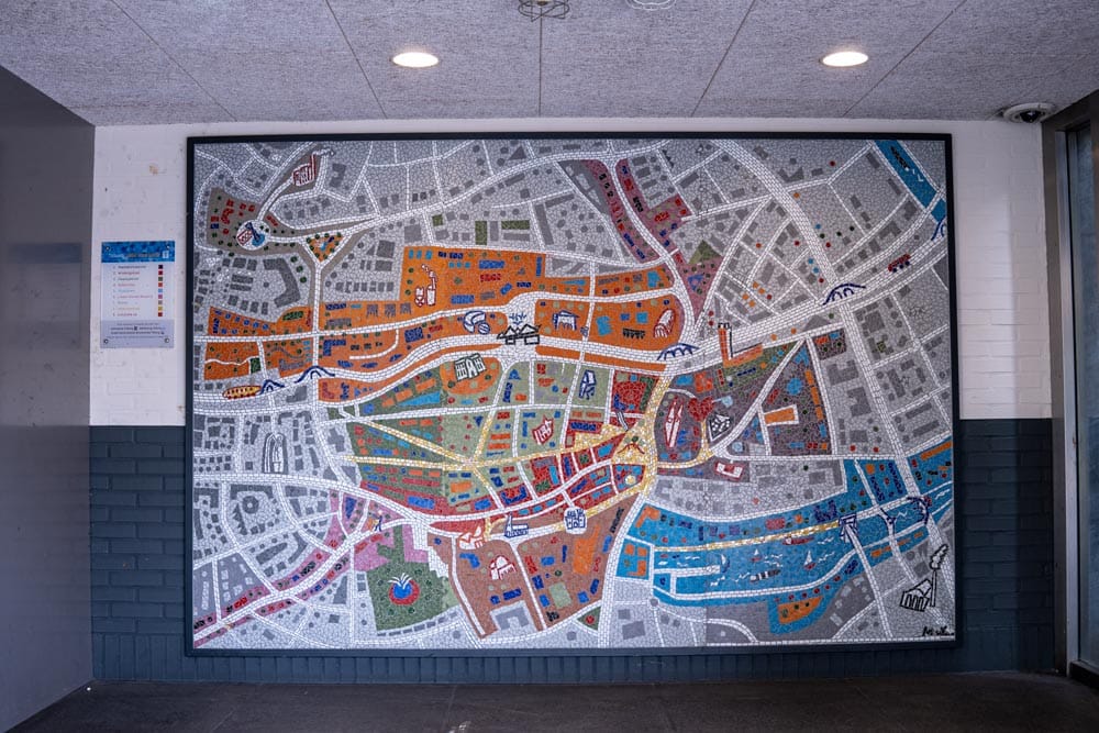 Mozaïek Plattegrond van Tilburg van Rob van Trier uit 2018