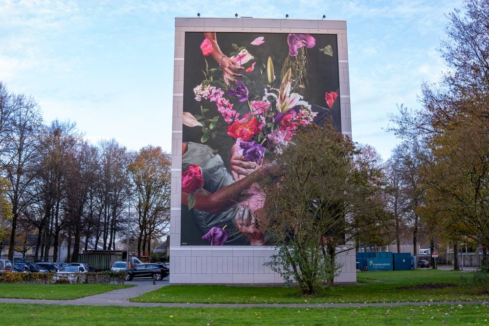 Muurschildering Mahlerstraat van Studio Giftig uit 2024