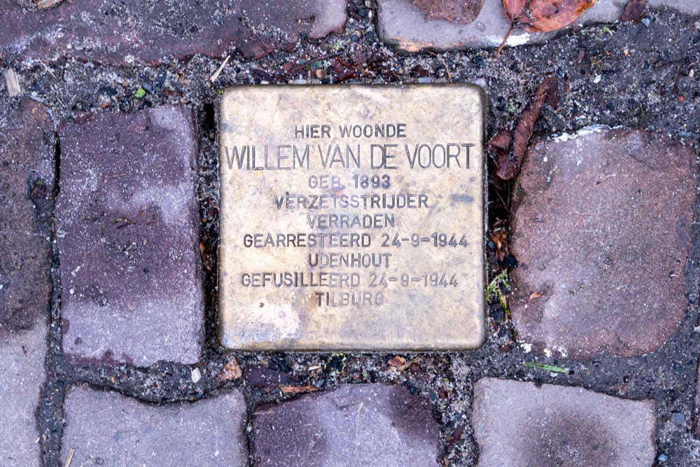 Een Struikelsteen voor Willem van de Voort in Udenhout