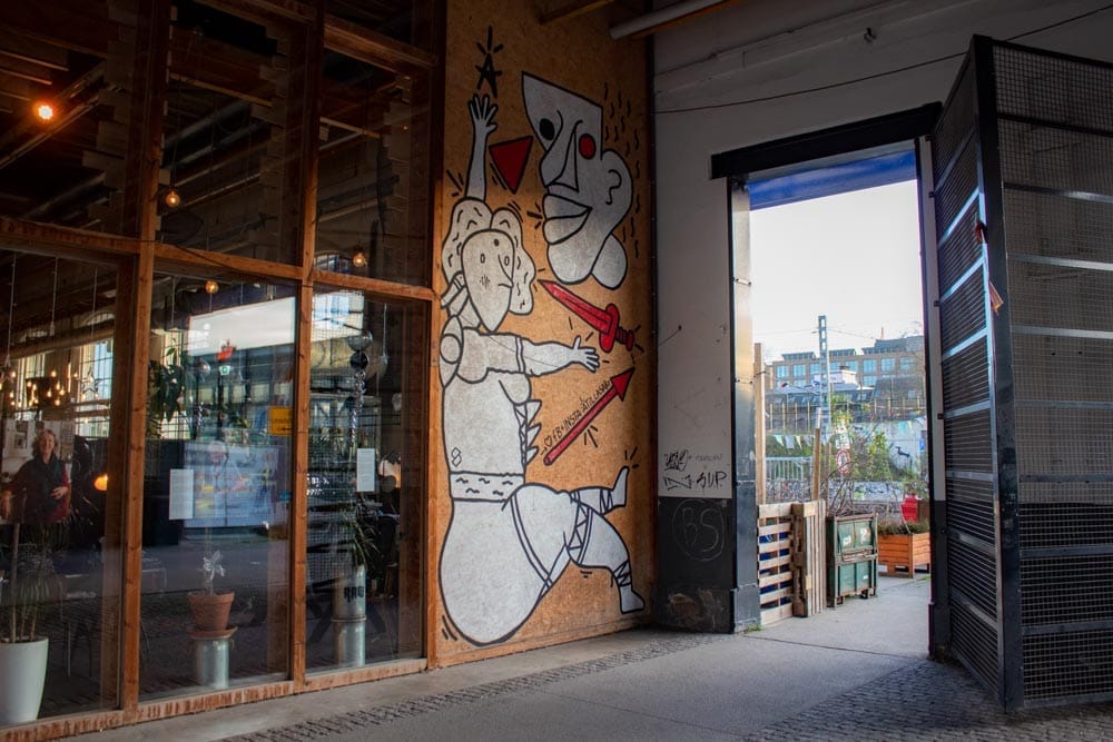 Streetart van kunstenaar Atilla in de Spoorzone in Tilburg