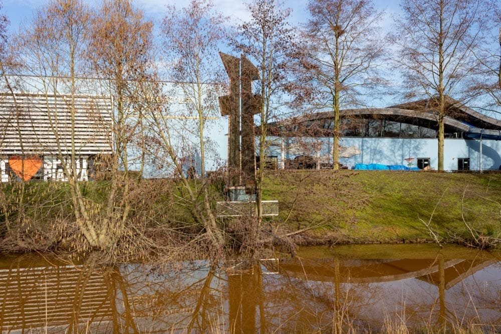 Kunstwerk De Poorter – Zwembad Reeshof