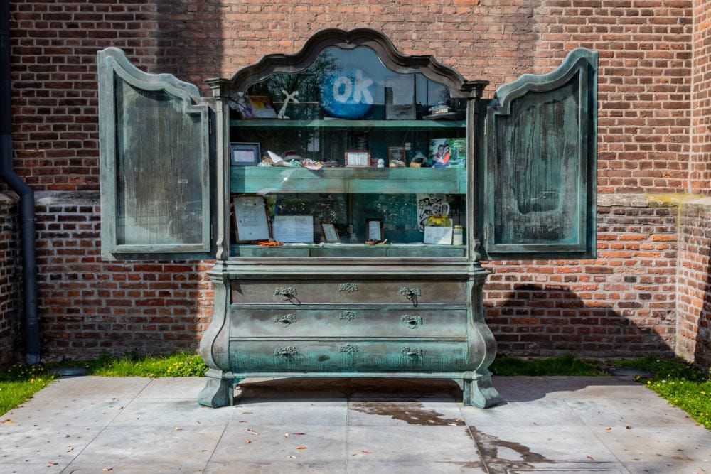 Het monument tegen zinloos geweld van Guido Geelen