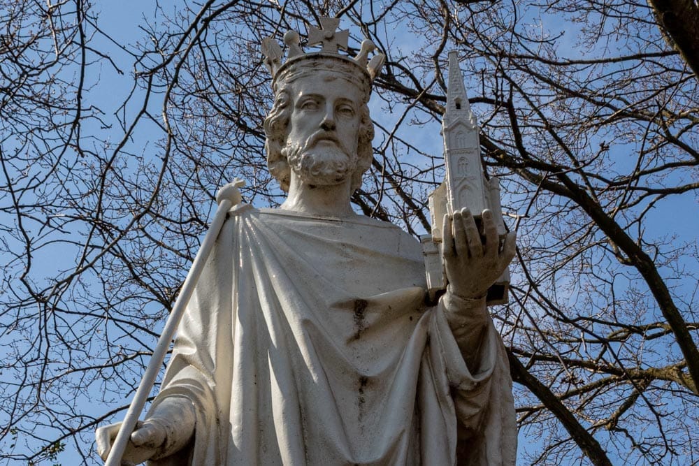 Heiligenbeeld  Henricus van Ijzergieterij Capitain & Salin