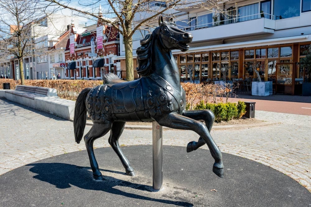 Het kermismonument van Melis Gieterijen en Wood Design