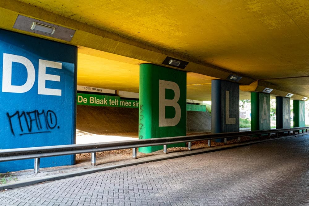 Muurschildering De Blaak Telt Mee in de wijk de Blaak in Tilburg