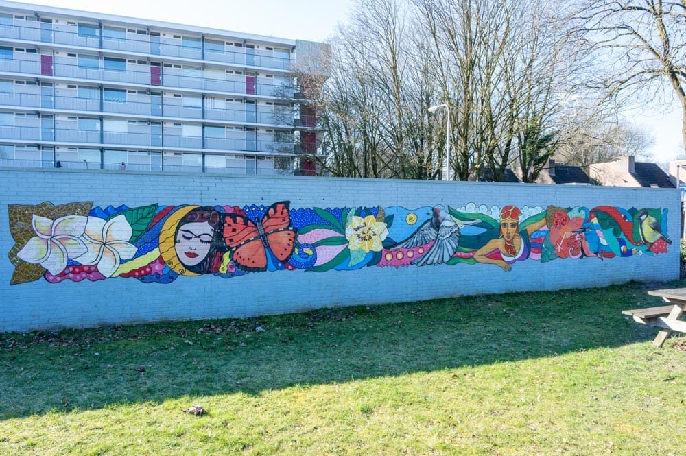 Mozaïek van Suzy Q in de wijk Stokhasselt