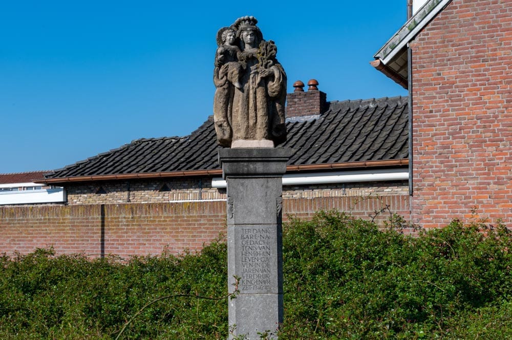 Herdenkingszuil Hesperenstraat in Tilburg