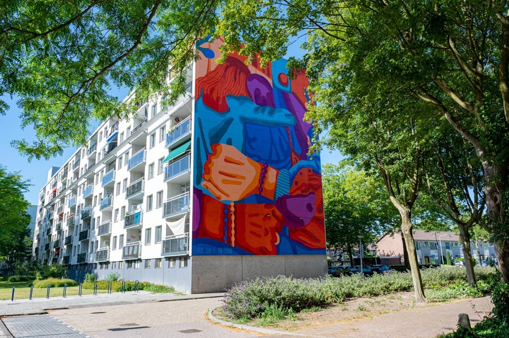 Muurschildering 'The Scène’ in Tilburg