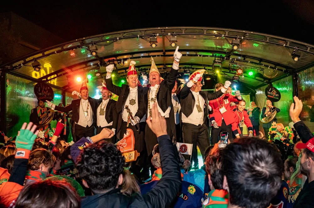 Carnaval in Kruikenstad: Een overzicht van onmisbare evenementen