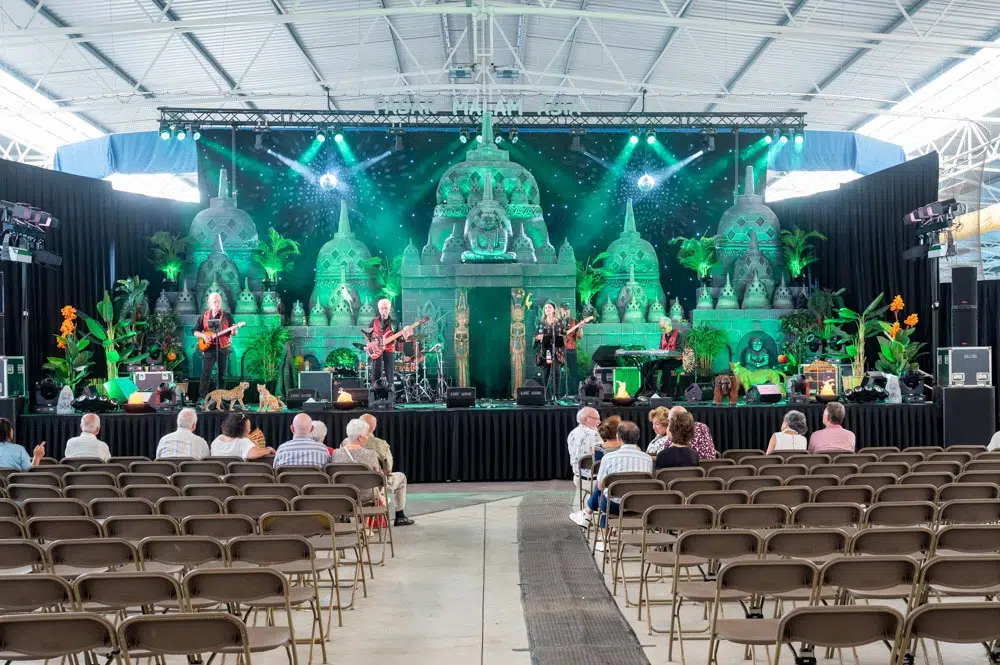 Pasar Malam Asia in Ireen wüst ijshal Tilburg