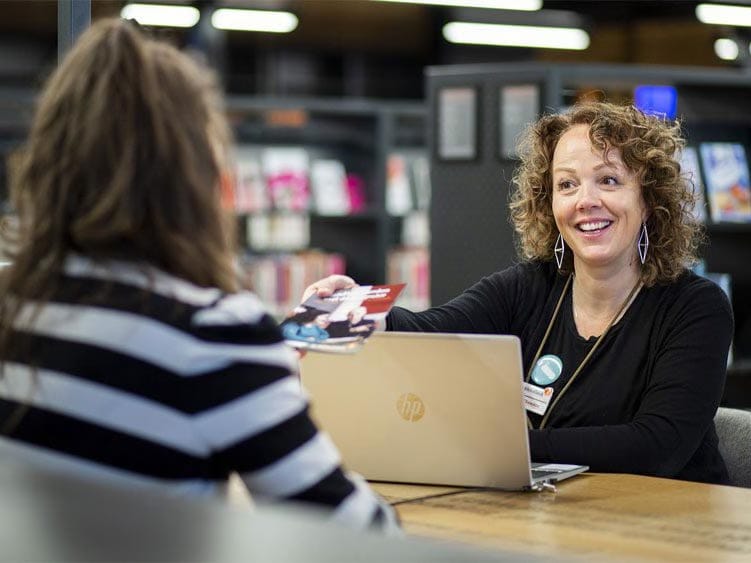 Spreekuur ‘Hulp bij websites overheid’ -  Bibliotheek Wagnerplein