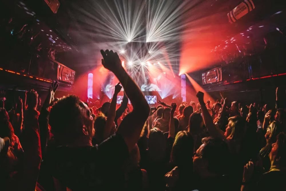 40up - 013 Poppodium