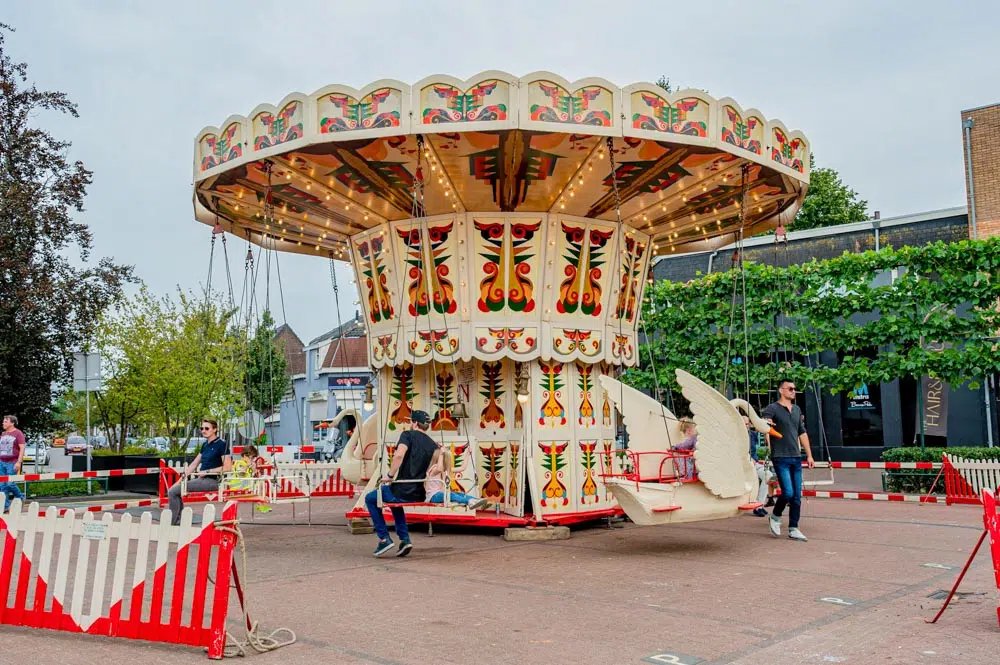 Zwanen zweefmolen