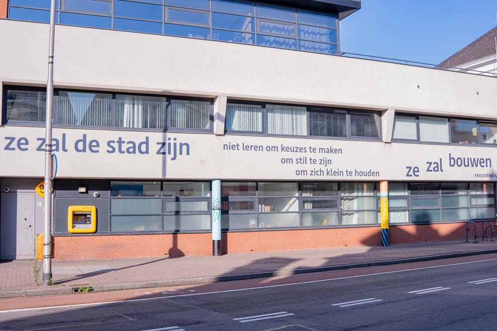 Plekgedicht Bureau 6