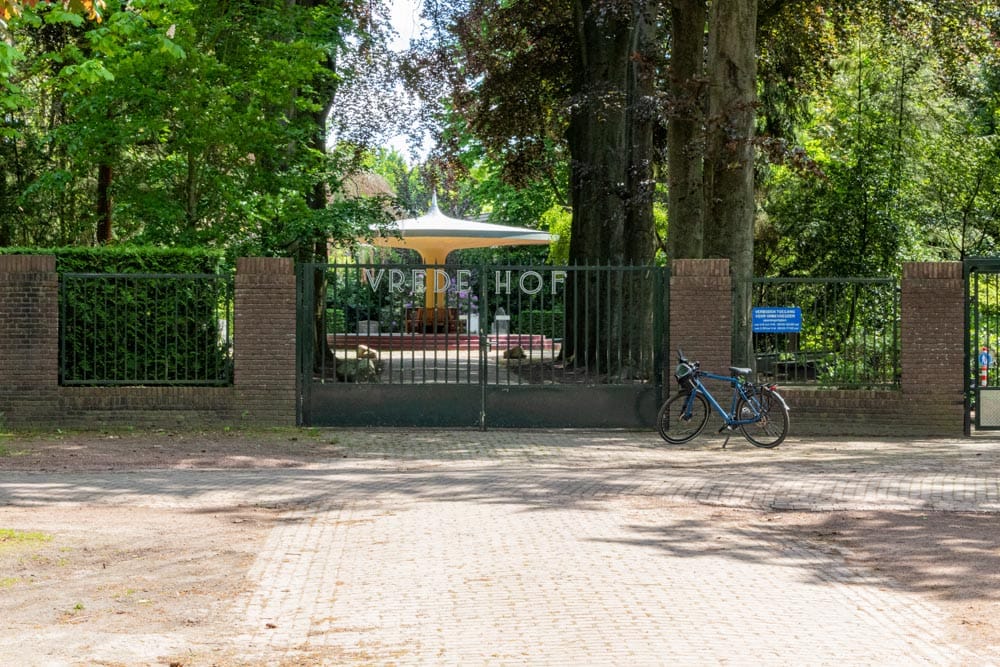Algemene Begraafplaats Gilzerbaan - Vredehof