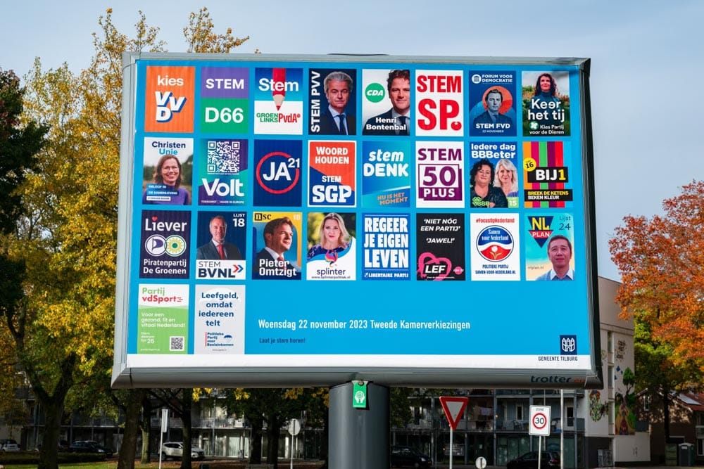 Een verkiezingsbord in Tilburg