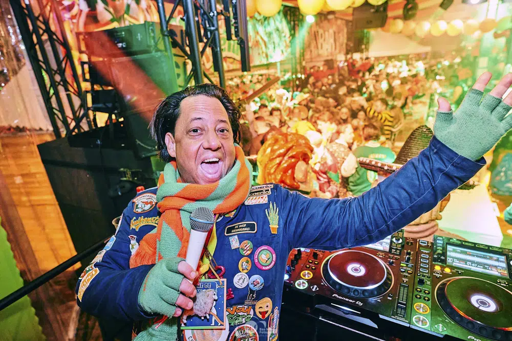 DJ Coenio 30 jaar in het vak – Piusplein-Noord