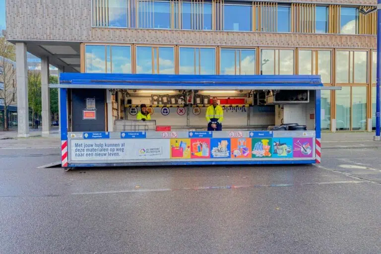De Mobiele Recyclestraat op het Koningsplein