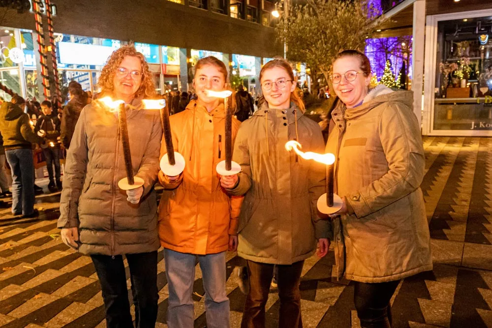 Doe mee aan Fakkels voor Vrede en steun Dolle Mina Tilburg