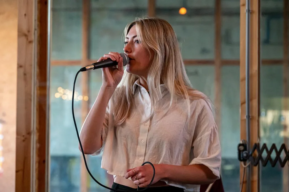 Tribute Around Town brengt Tilburg weer een avond vol live muziek en sfeer