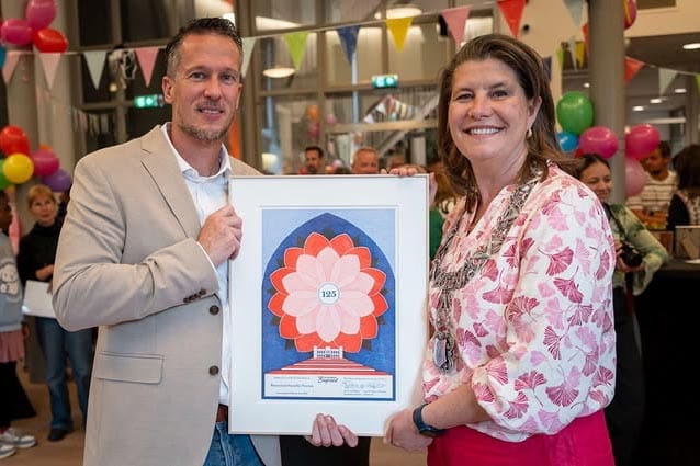 Hasseltse Poorten ontving Tilburgse Ereprent bij 125-jarig jubileum in Tilburg