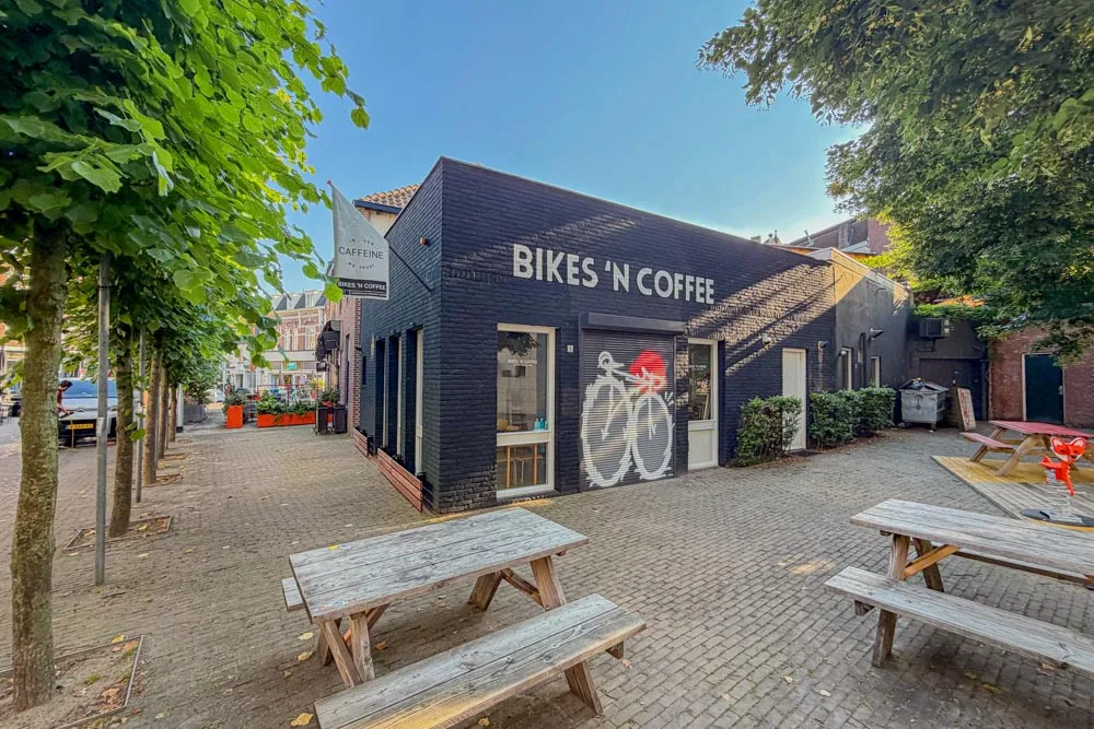 Muurschildering Bikes ’n Coffee