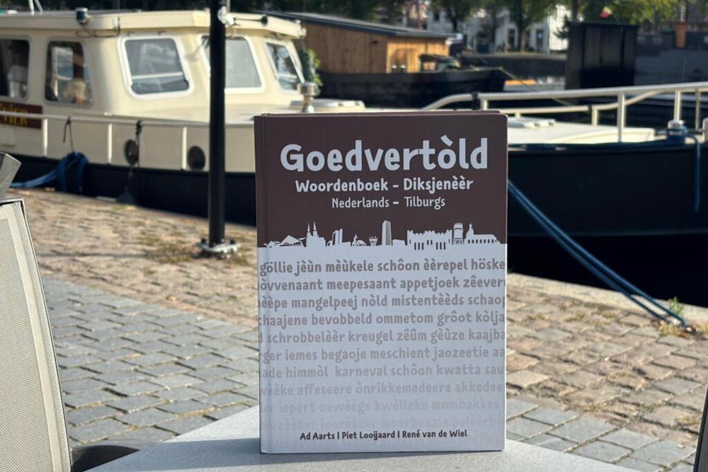 Goedvertòld krijgt tweede herziene druk: Tilburgs woordenboek keert terug